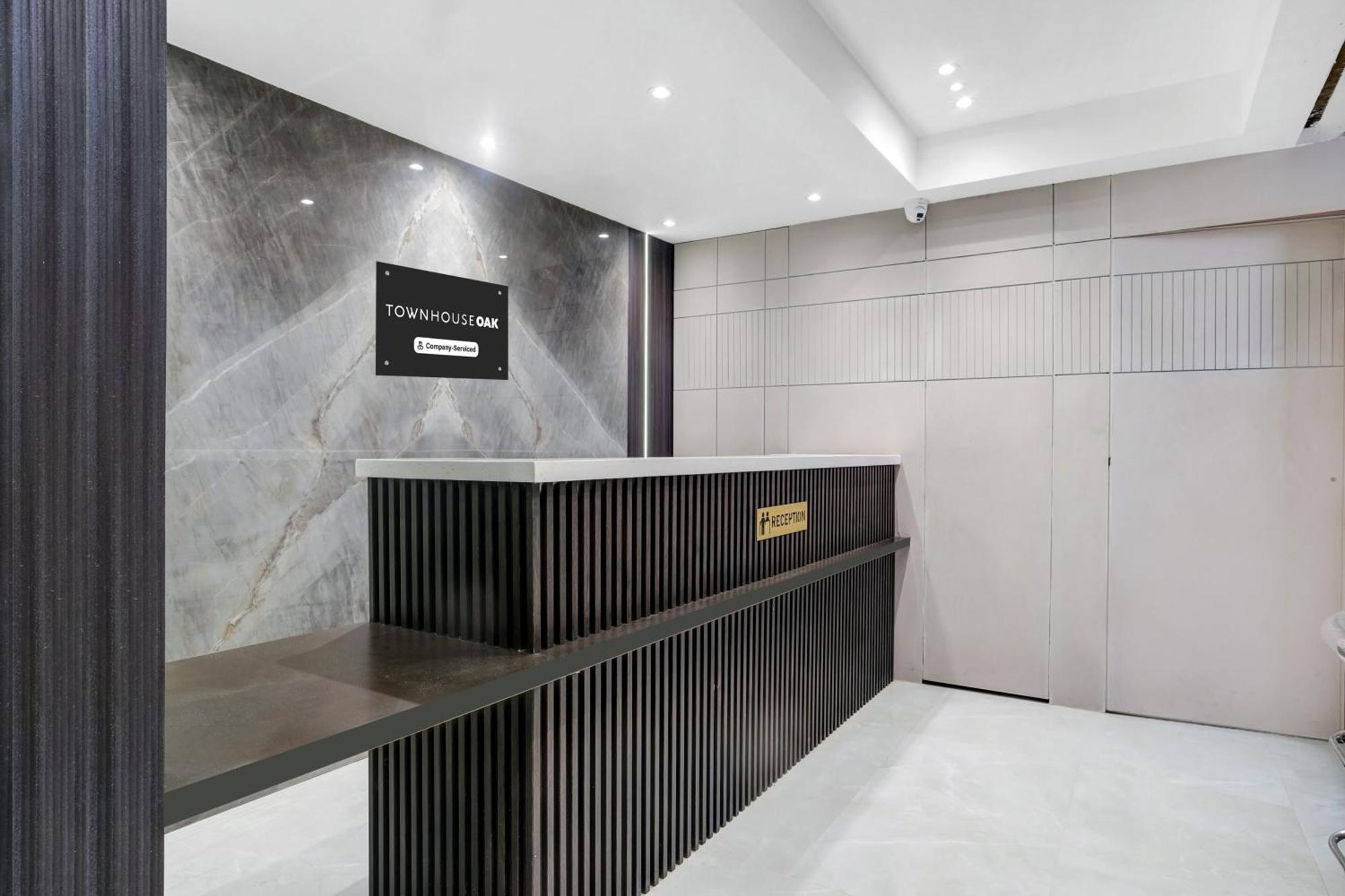 Townhouse Oak Sarusajai Stadium Dispur Exterior foto